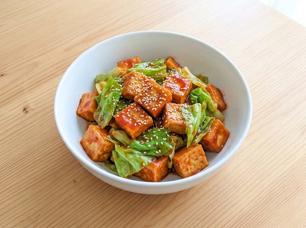 厚揚げとレタスのケチャップ炒め