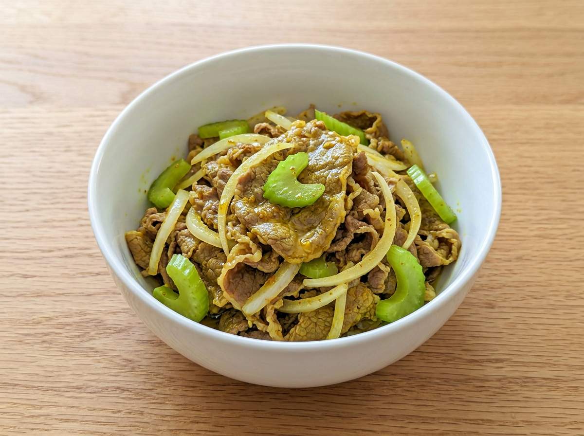 牛こまとセロリのカレー風味マリネ