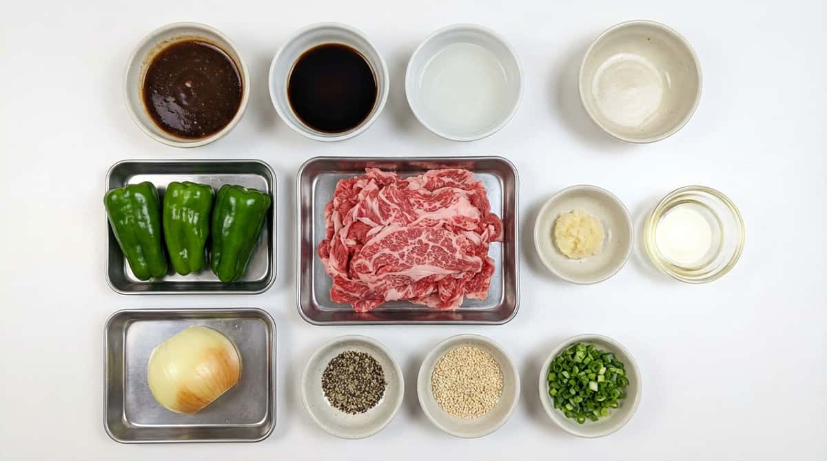 牛こまとピーマンの焼肉タレ丼（材料）