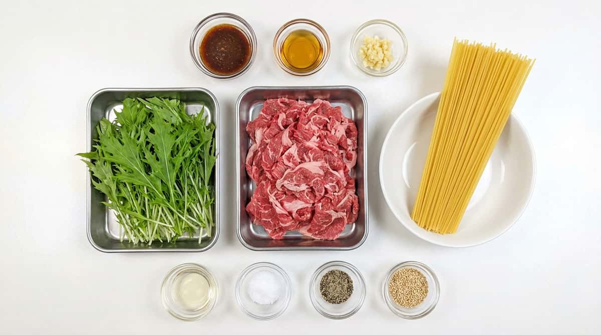 牛こま肉と水菜の焼肉だれパスタ（材料）