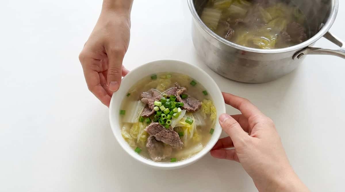 牛こま切れと白菜の塩こしょうスープ（完成イメージ）