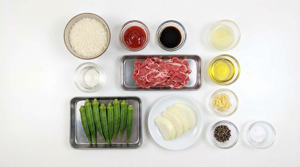 牛こま切れ肉とオクラのさっぱりケチャップ炊き込みご飯（材料）