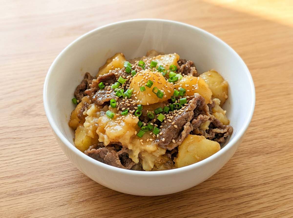 牛こま切れ肉とじゃがいものバター醤油和え