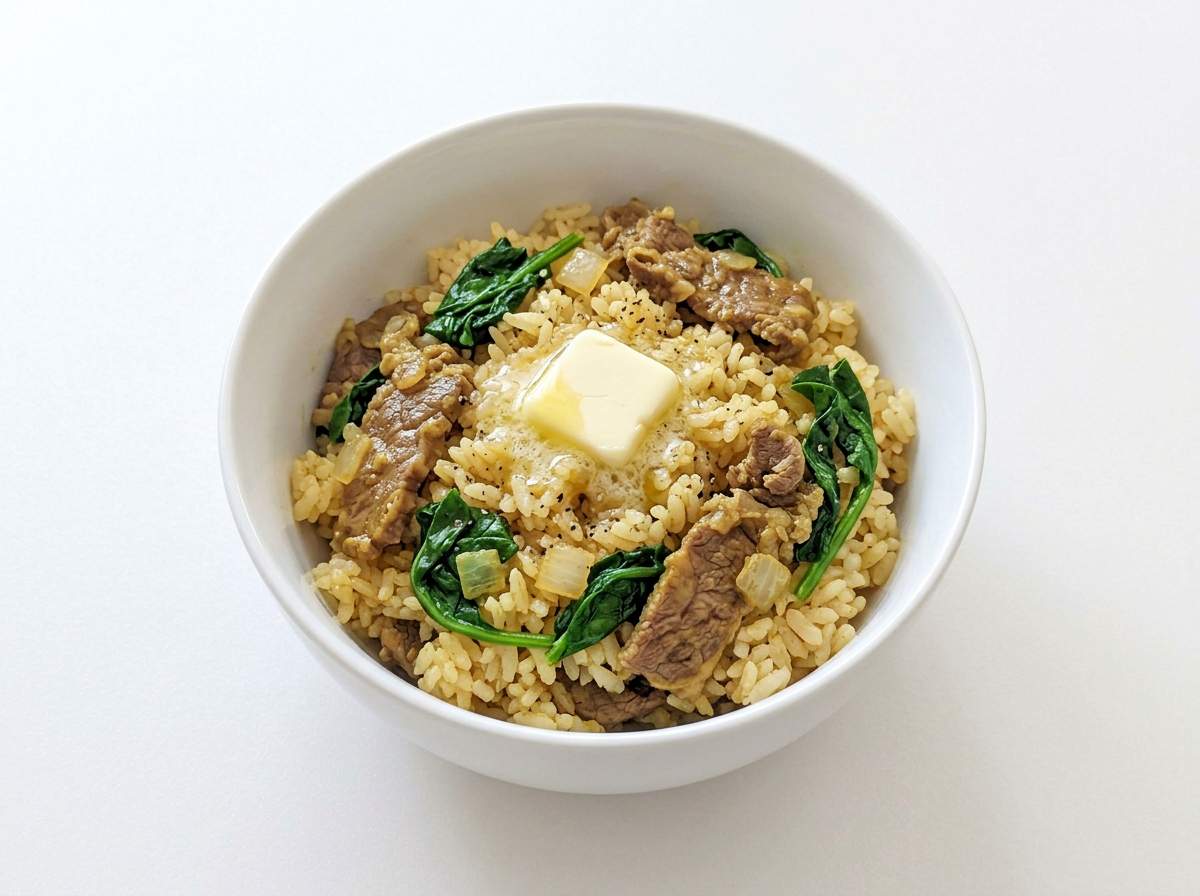 牛こまとほうれん草のカレー炊き込みご飯