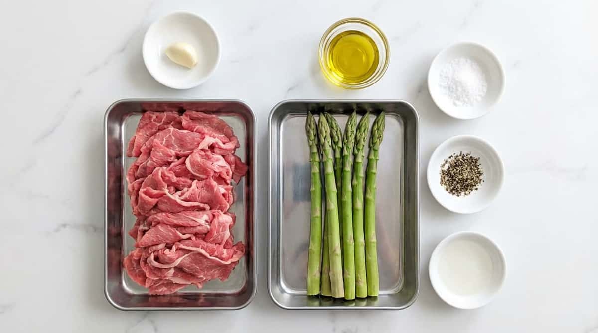 牛薄切り肉とアスパラガスの塩こしょう炒め（材料）