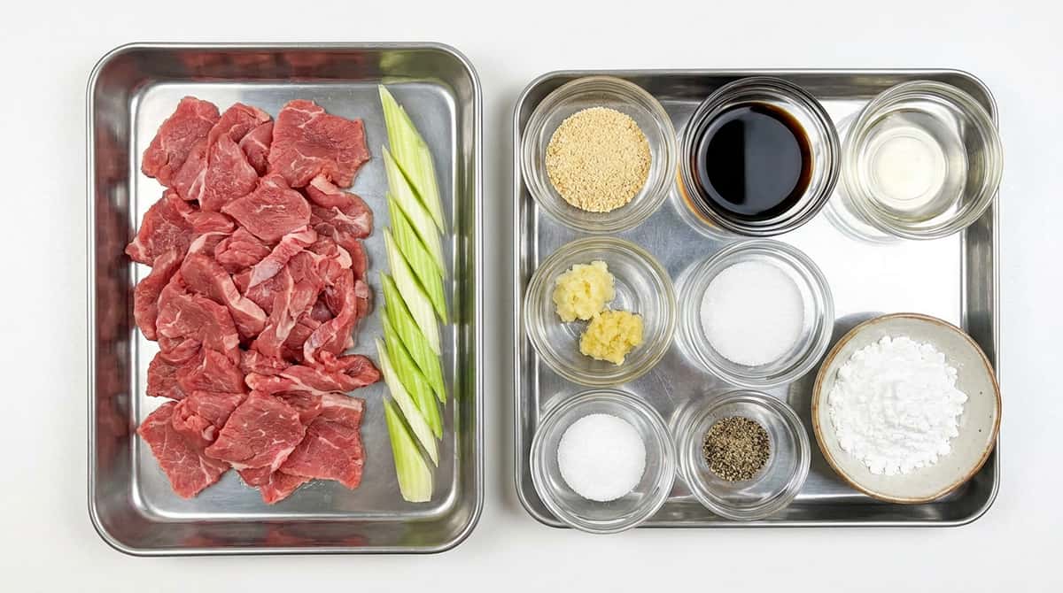 牛薄切りとセロリの鶏ガラから揚げ（材料）
