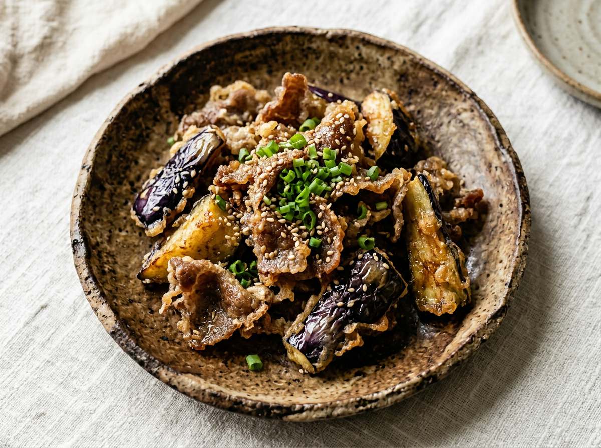 牛薄切り肉となすの香ばしごま油揚げ