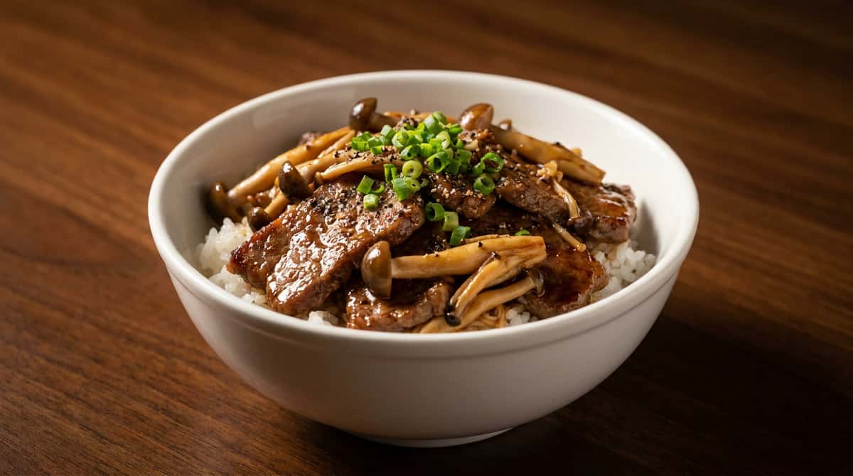 牛薄切り肉ときのこのバター醤油ダイエット丼（完成イメージ）