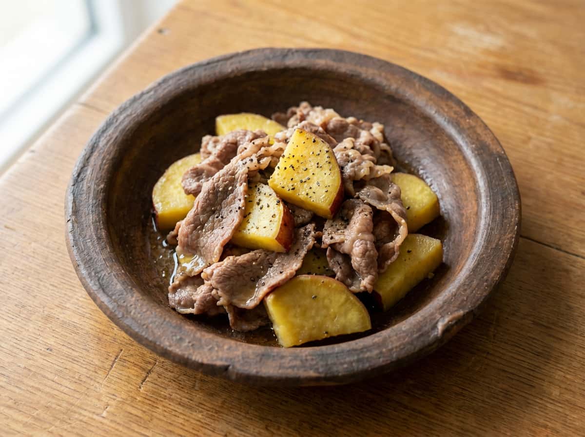 牛薄切り肉とさつまいもの塩こしょう和え