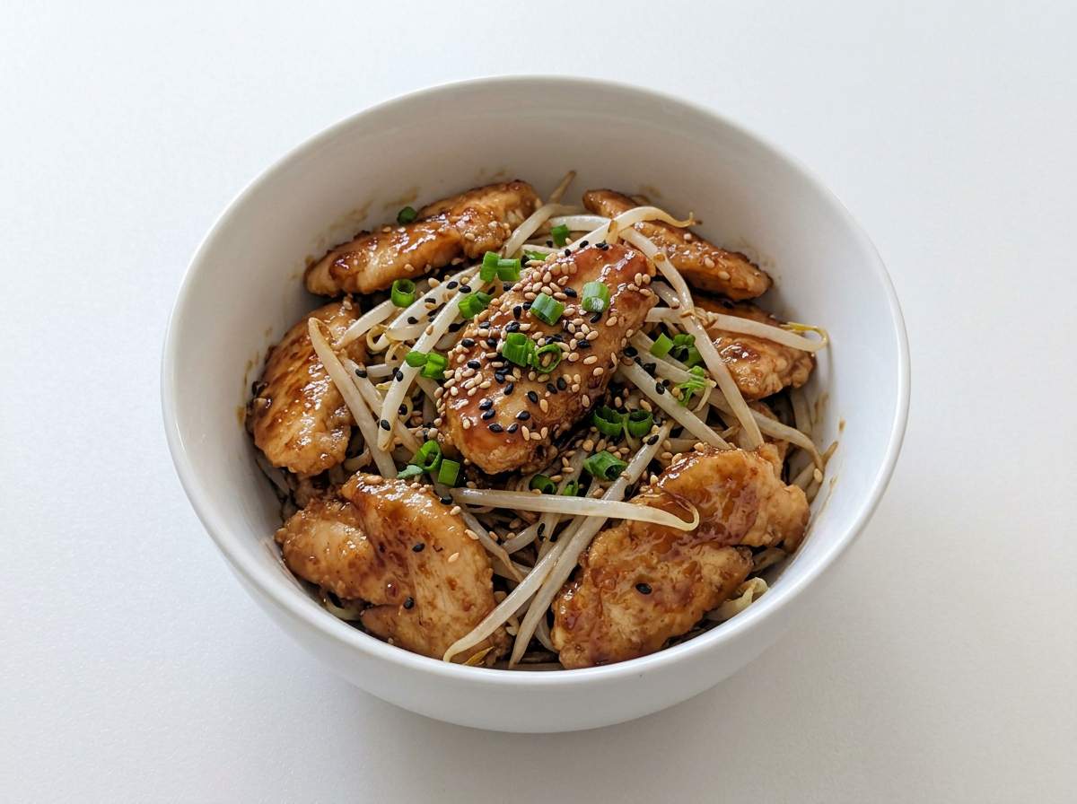 鶏むね肉ともやしの焼肉タレ漬け