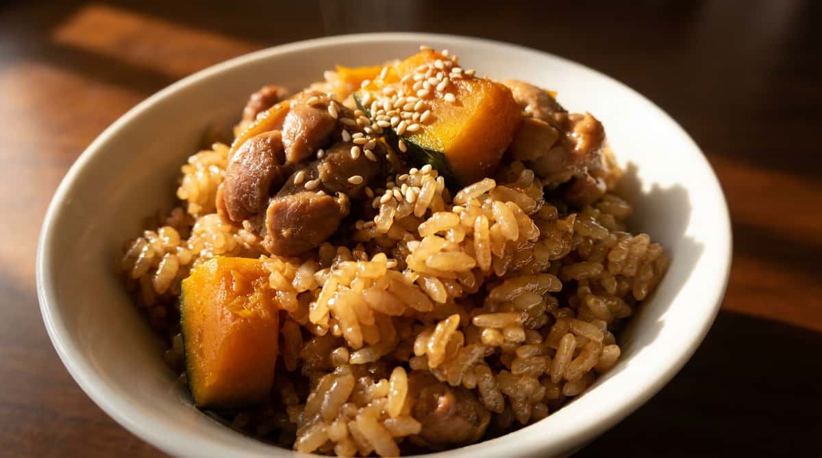 鶏むね肉とかぼちゃの焼肉のタレ炊き込みご飯（完成イメージ）