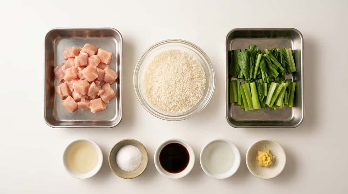 鶏むね肉と小松菜の甘酢炊き込みご飯【炊飯器で簡単】（材料）