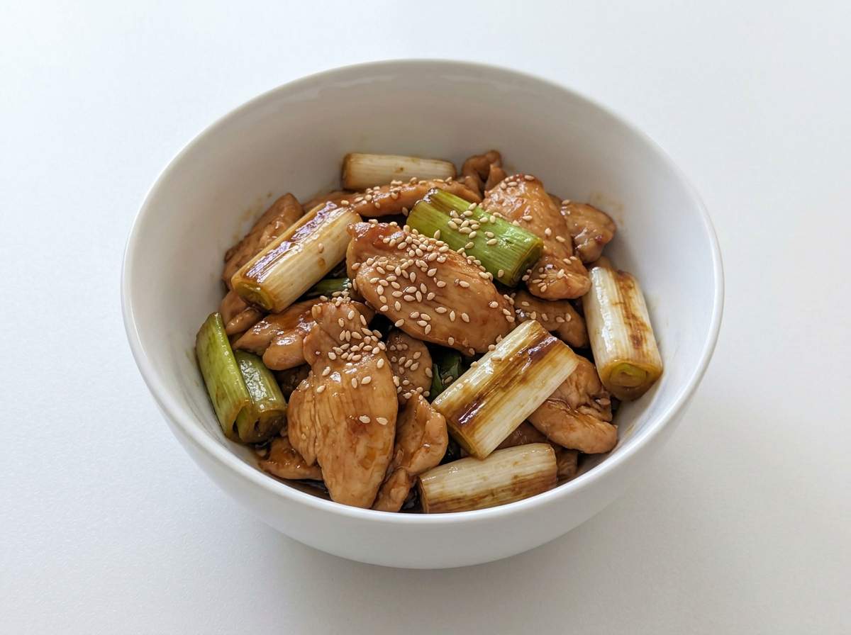 鶏むね肉と長ねぎの焼肉タレ炒め【糖質オフ】