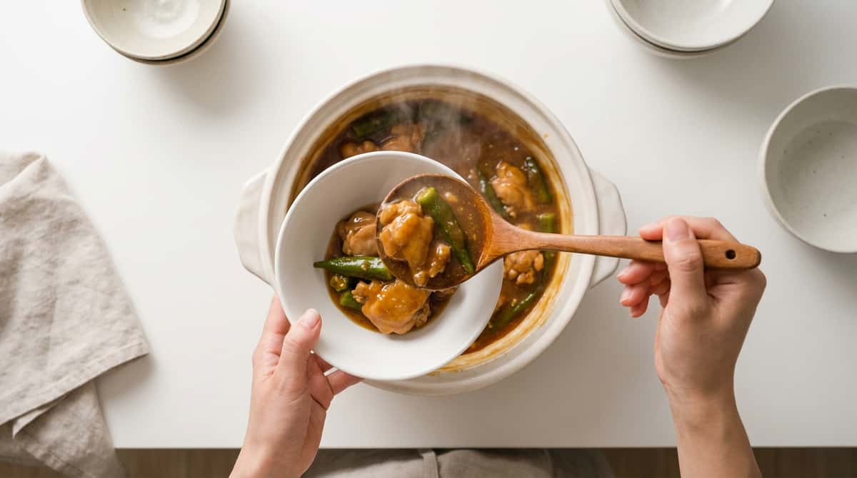 鶏むね肉とオクラのピリ辛味噌煮（完成イメージ）