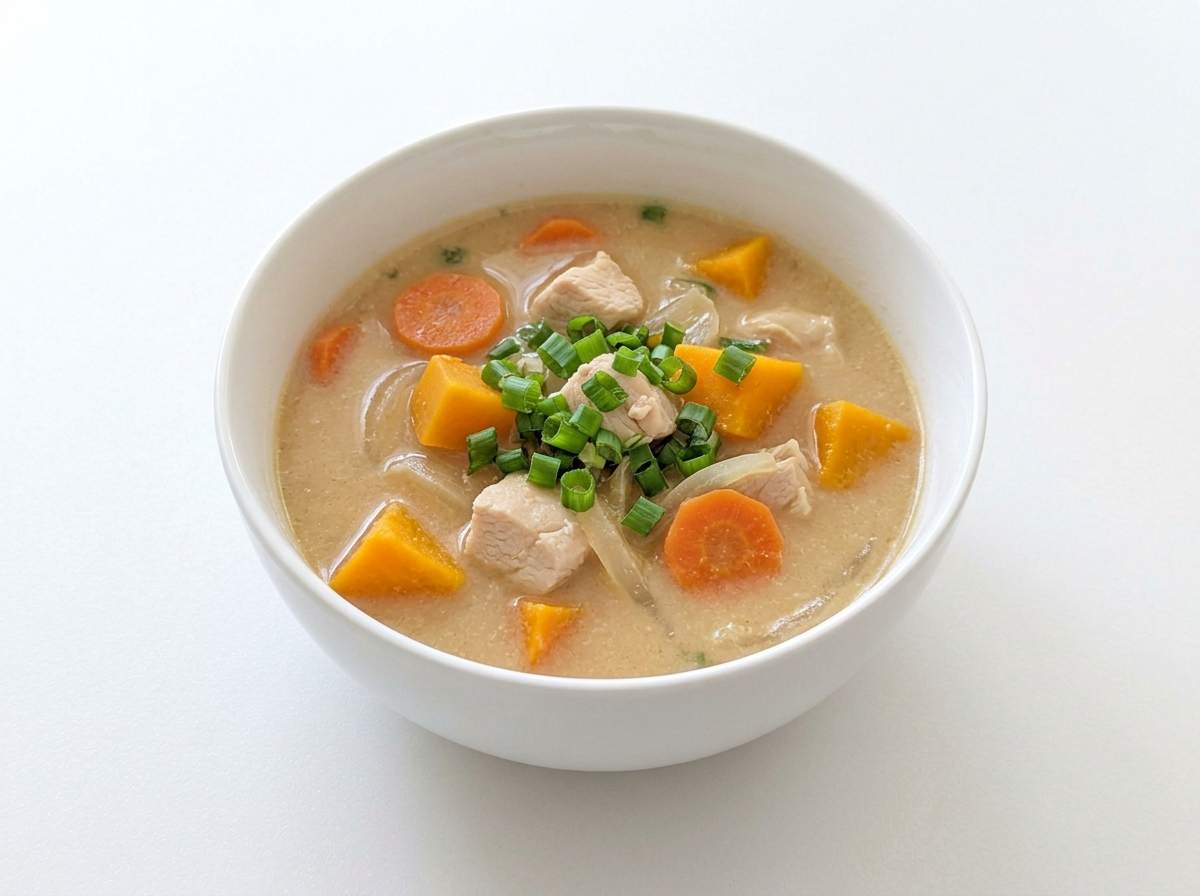 鶏むねとかぼちゃのほっこり味噌スープ