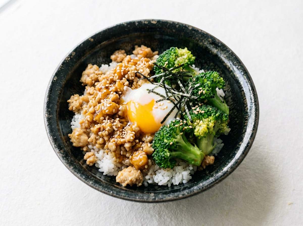 鶏そぼろとブロッコリーのさっぱり甘酢丼