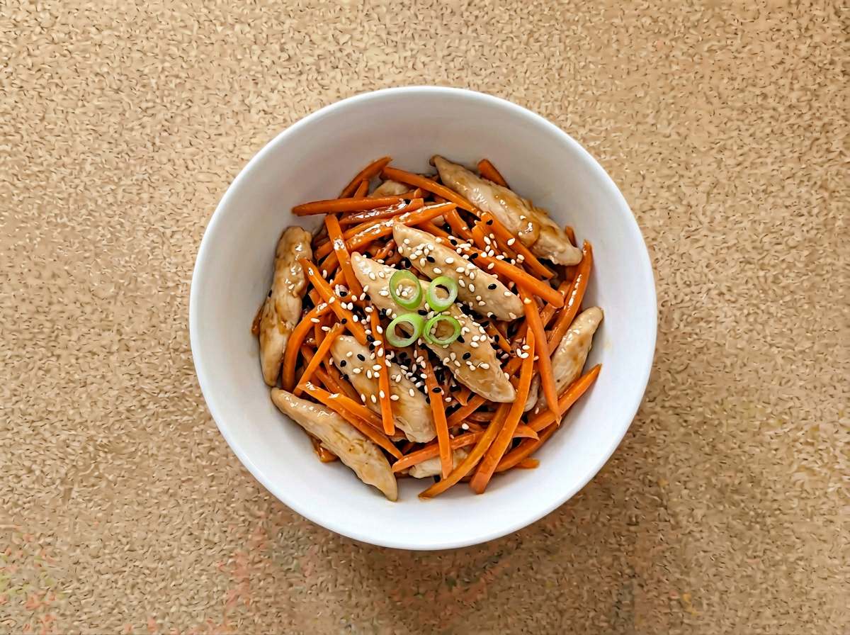 鶏ささみとにんじんの甘酢炒め