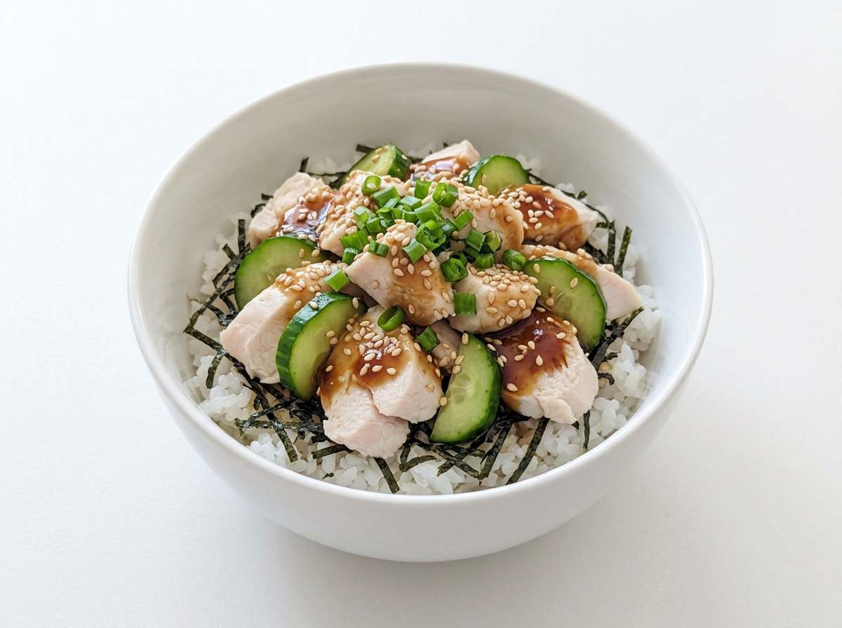 鶏ささみときゅうりのさっぱりオイスター丼
