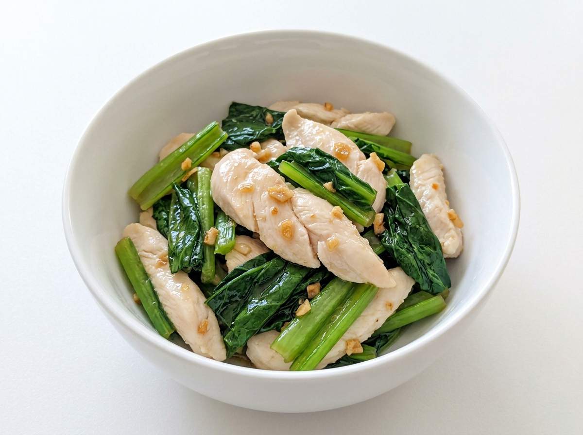 鶏ささみと小松菜のコンソメ炒め