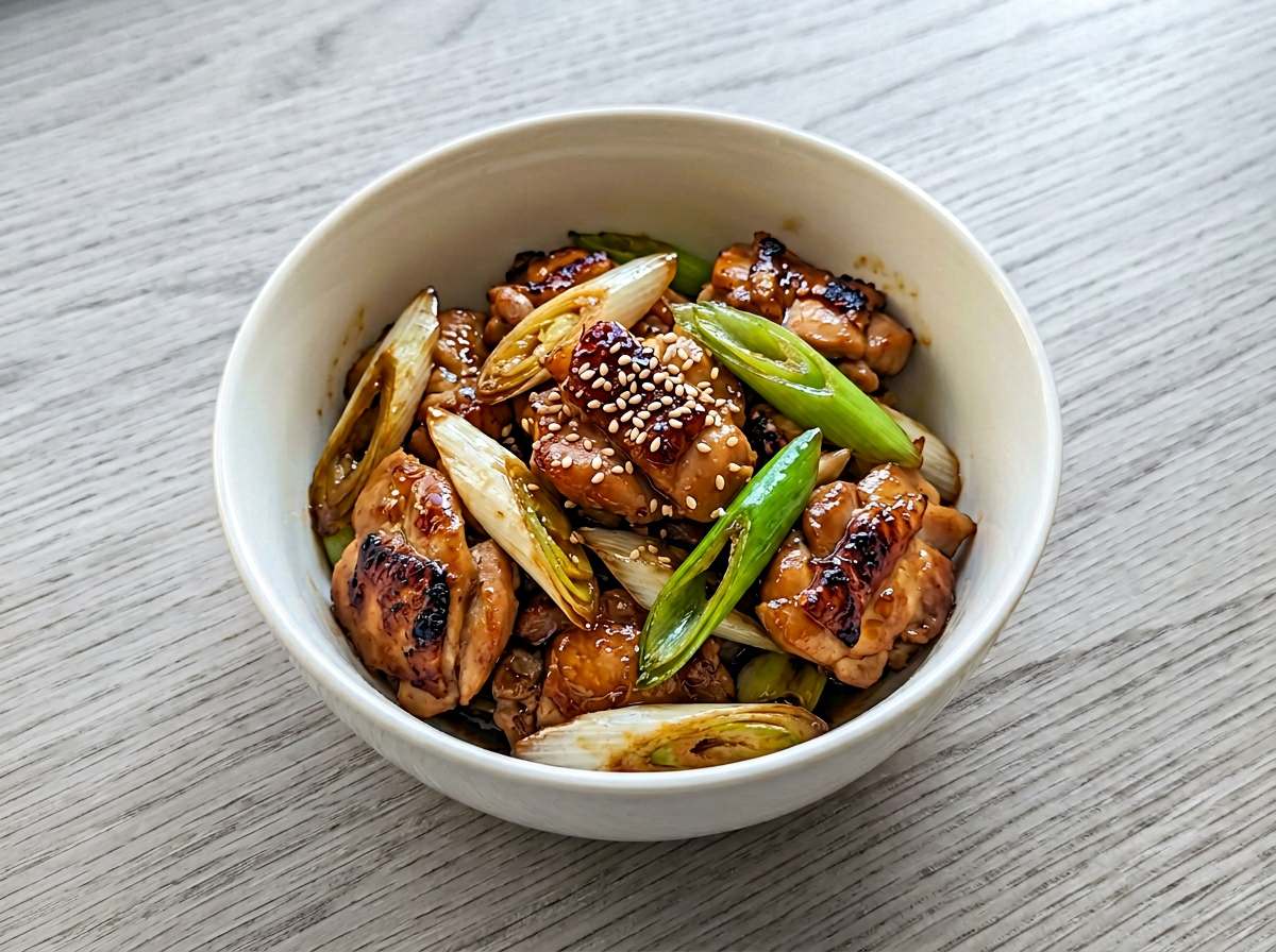 鶏もも肉と長ねぎの醤油炒め