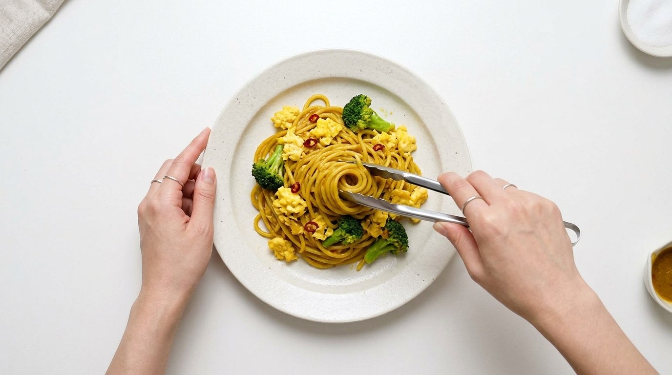 卵とブロッコリーのピリ辛カレーパスタ（完成イメージ）