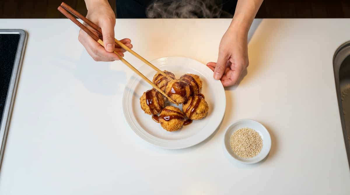 ごぼうと卵の揚げ団子 オイスターソースだれ（完成イメージ）