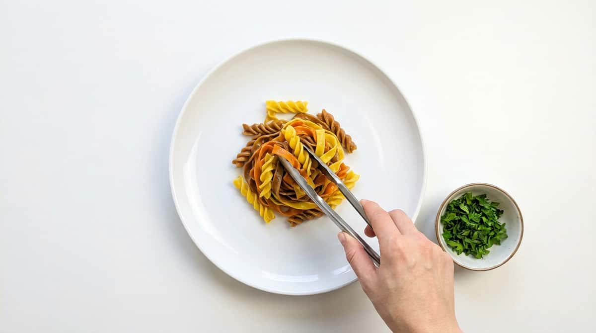 卵とにんじんの醤油作り置きパスタ（完成イメージ）