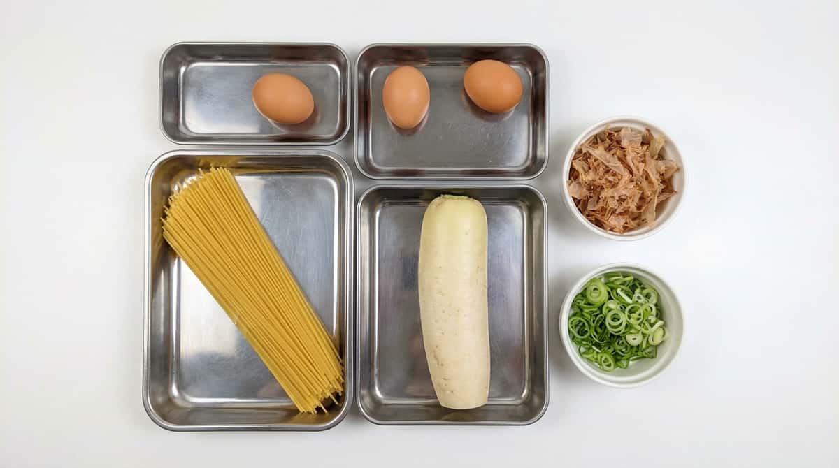 大根おろしと半熟卵の和風醤油パスタ（材料）