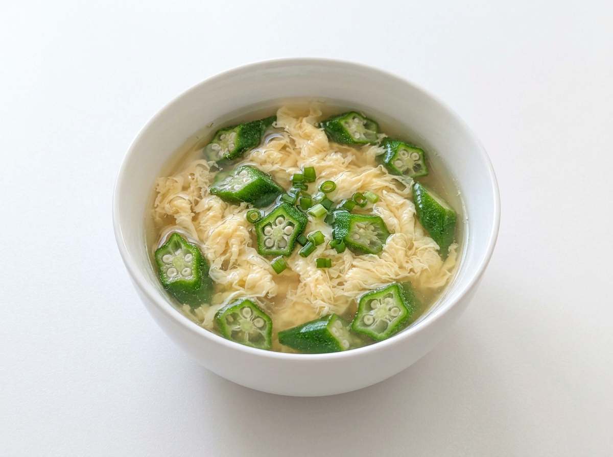 オクラとふんわり卵の鶏ガラスープ