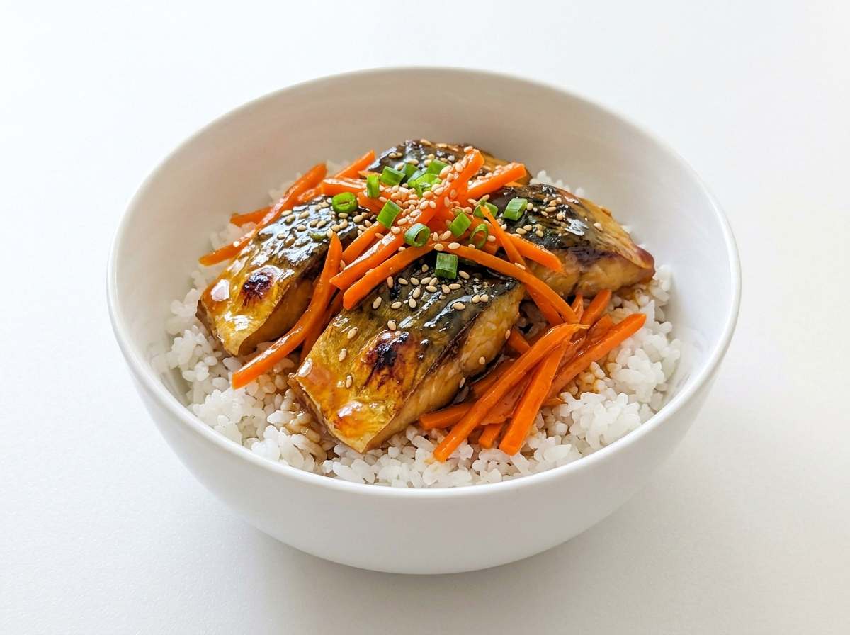 サバとにんじんのバター醤油丼