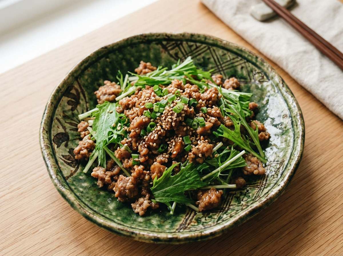 合いびき肉と水菜の味噌レンジ蒸し