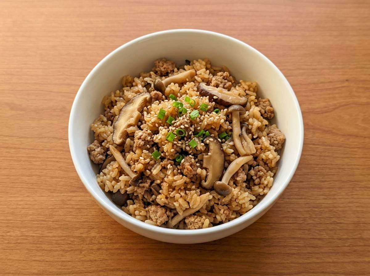 合いびき肉ときのこの味噌炊き込みご飯