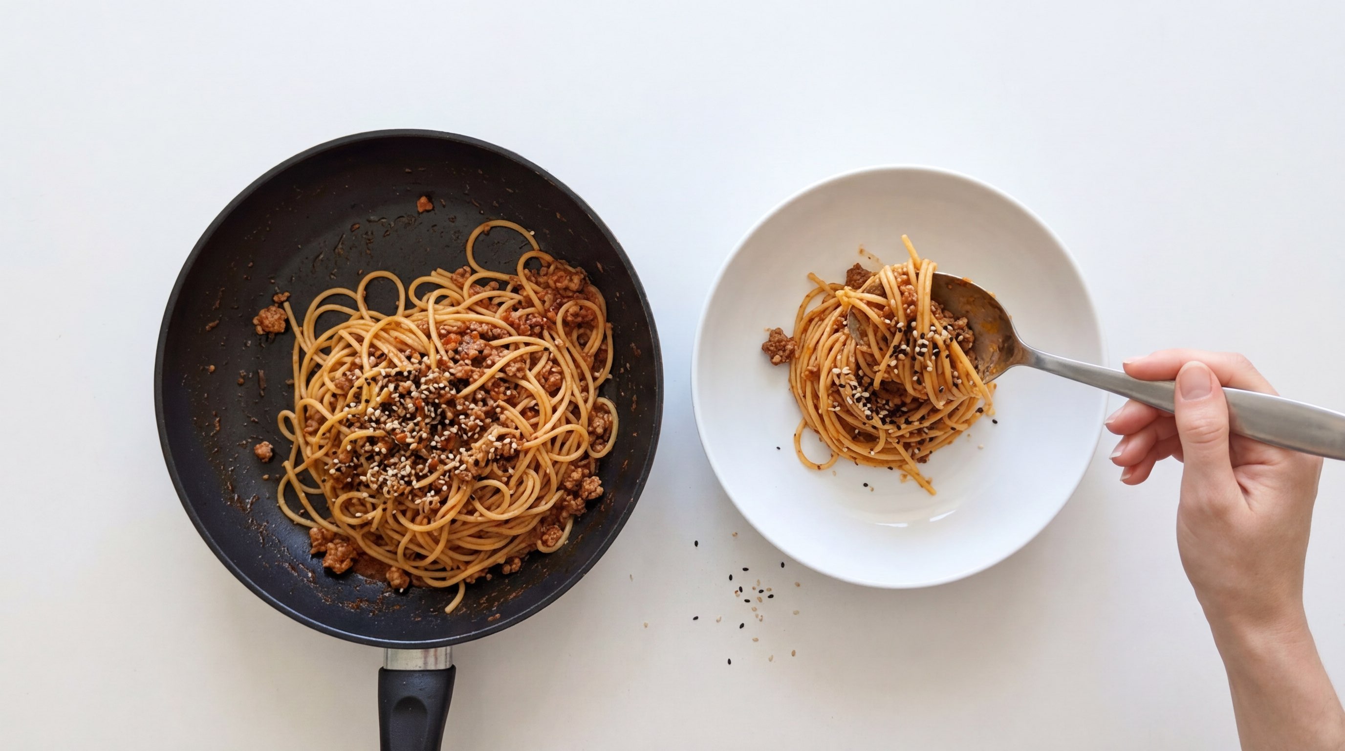 合いびき肉とトマトのごま油ガッツリ和風パスタ（完成イメージ）