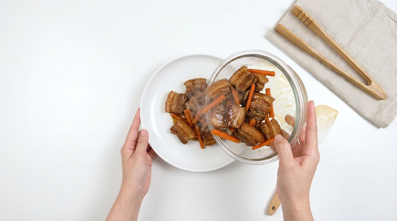 豚バラとにんじんのレンジ醤油むし（時短10分）（完成イメージ）