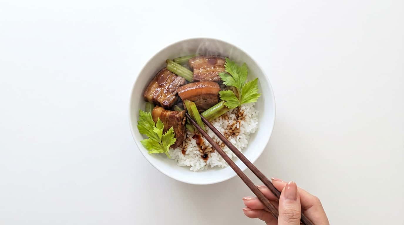 豚バラとセロリの醤油ガーリック丼（完成イメージ）