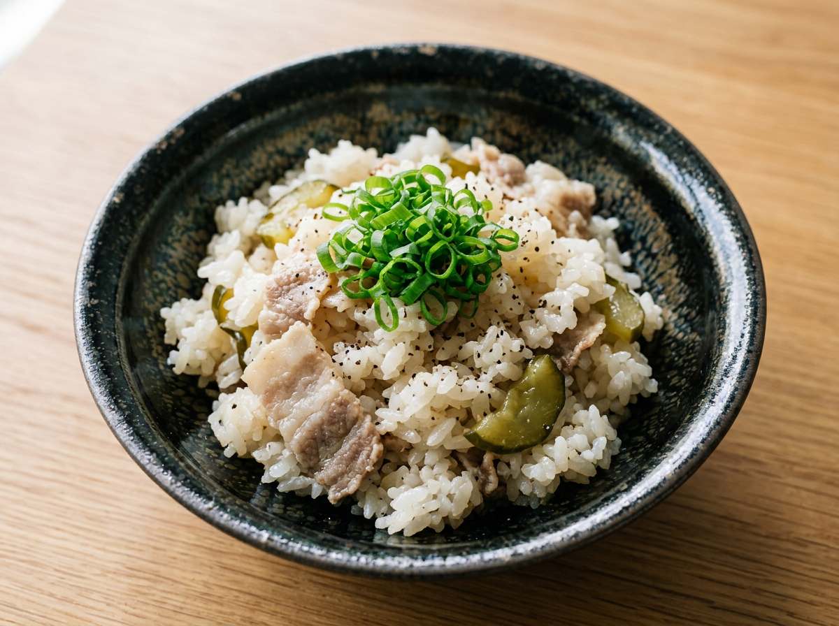 豚バラときゅうりの塩こしょう炊き込みご飯