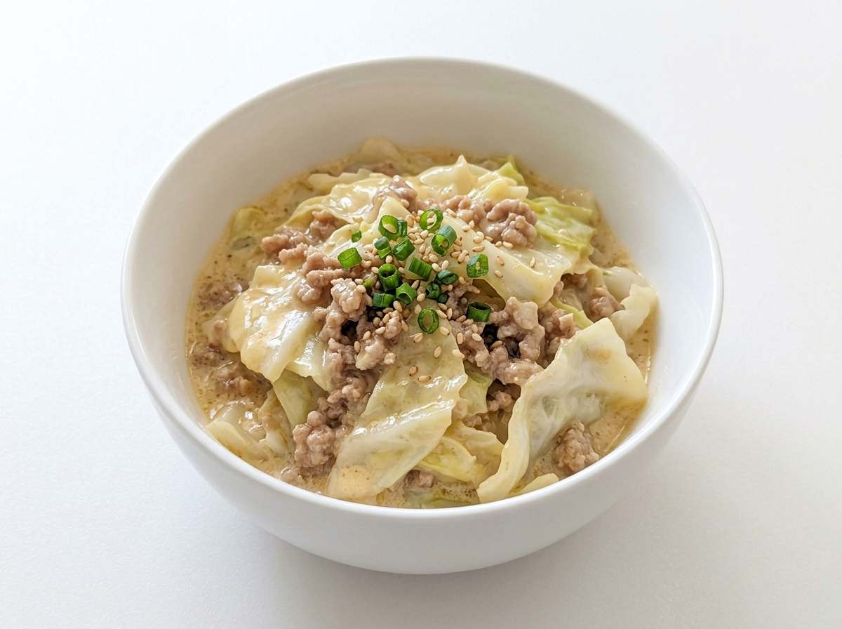 豚ひき肉とキャベツのとろとろマヨコンソメ煮