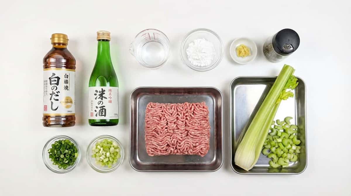 豚ひき肉とセロリの白だしレンジ蒸し（材料）
