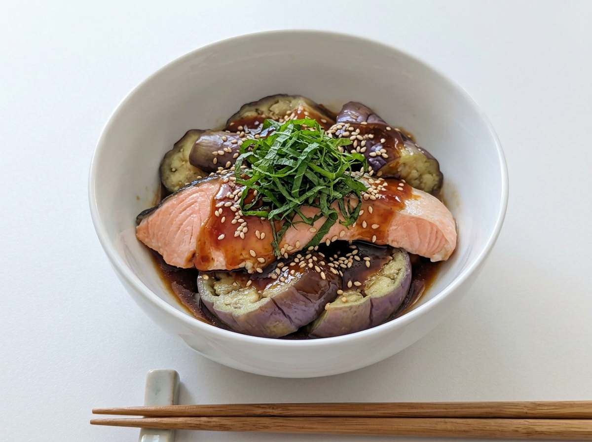 鮭となすの焼肉だれ蒸し