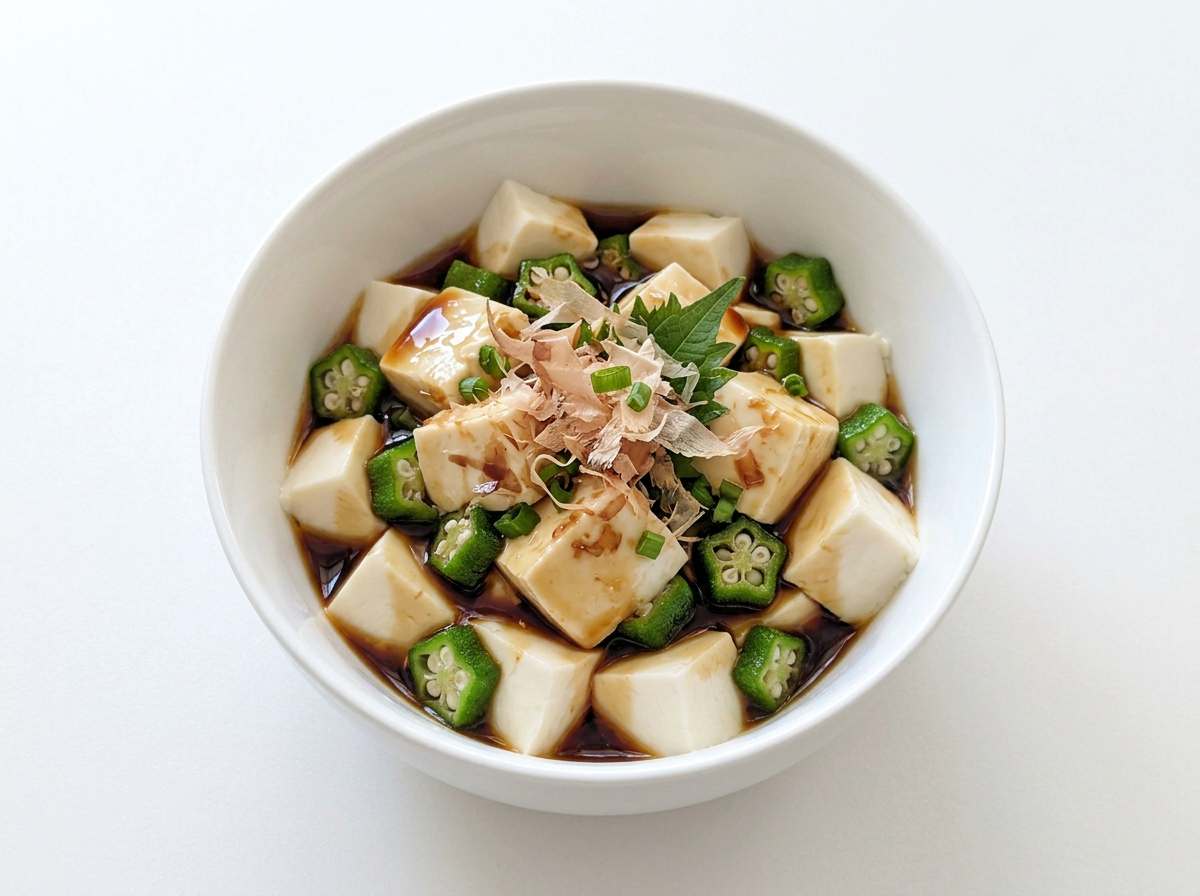 豆腐とオクラのめんつゆレンジ蒸し