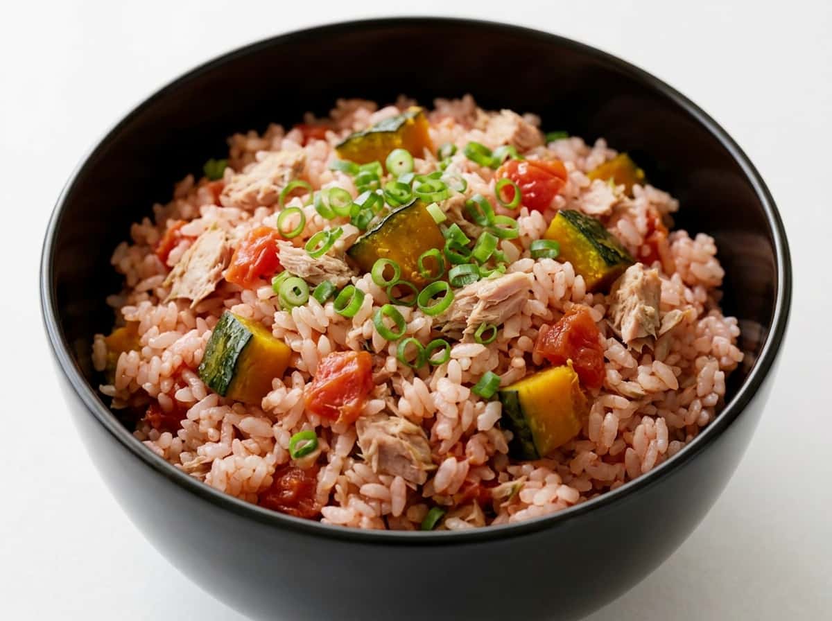 マグロとかぼちゃのトマト缶ピリ辛炊き込みご飯